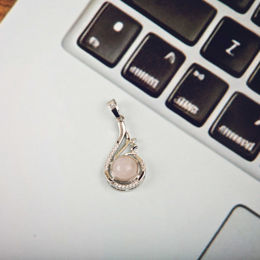 Natural Rose Quartz Drop Crystal Pendant in metal