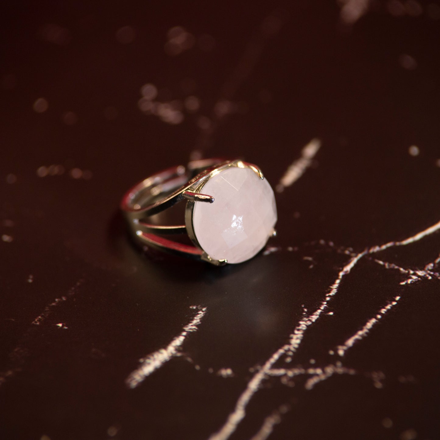 Natural Rose Quartz Crystal Round ring in metal with Adjustable Size For Men And Women